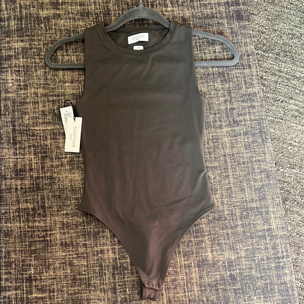 ARITZIA BABATON CONTOUR MUSCLE Bodysuit